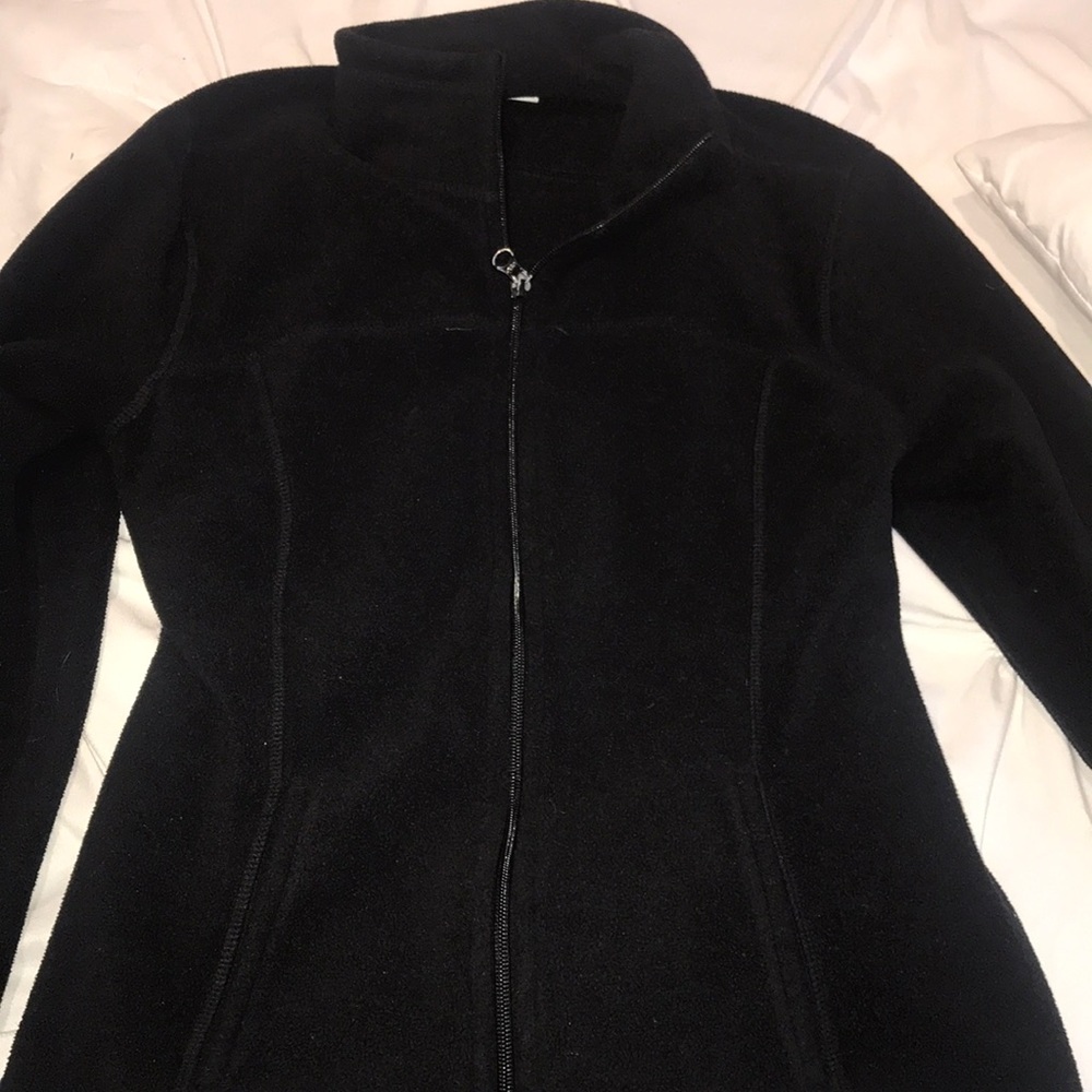 Bold navy sweatshirt